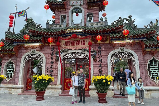 Hoi An Old Town Walking Tour with Boat Ride & Lantern Release - Returning to Hoi An and Dinner