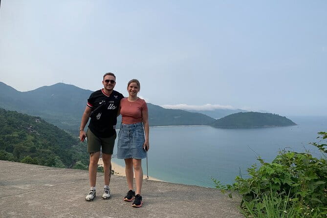 Hoi An - Hue: Daily Limousine Bus - FAQs