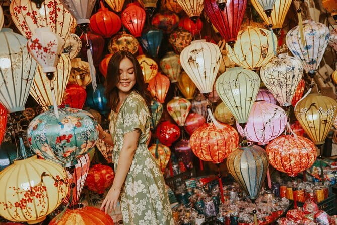 Hoi An Lantern Shop & Boat Photoshoot  Night Experience - Who Will Love This Tour?