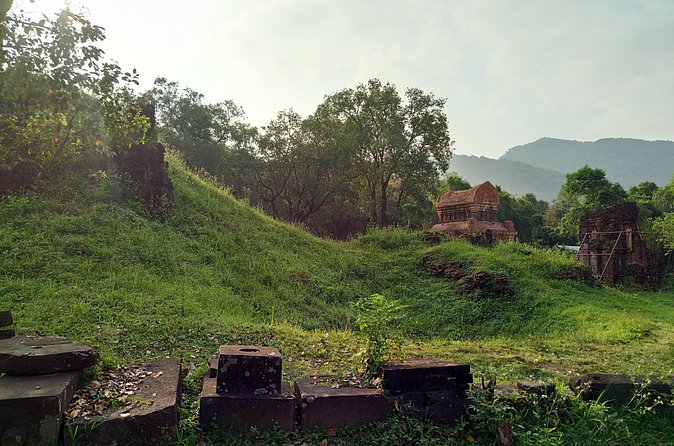 Private My Son Tour w. included admission & lunch, knowledgeable guide - Who Should Consider This Tour?