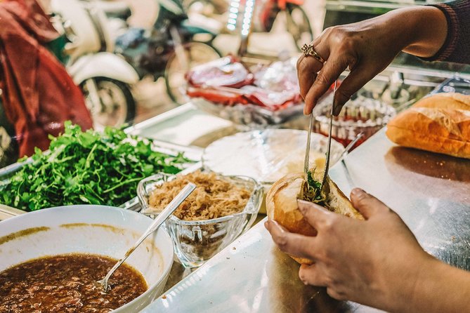 Essential Hoi An Food Tour (5 hours)  Half Day - The Experience: Transportation and Group Dynamics