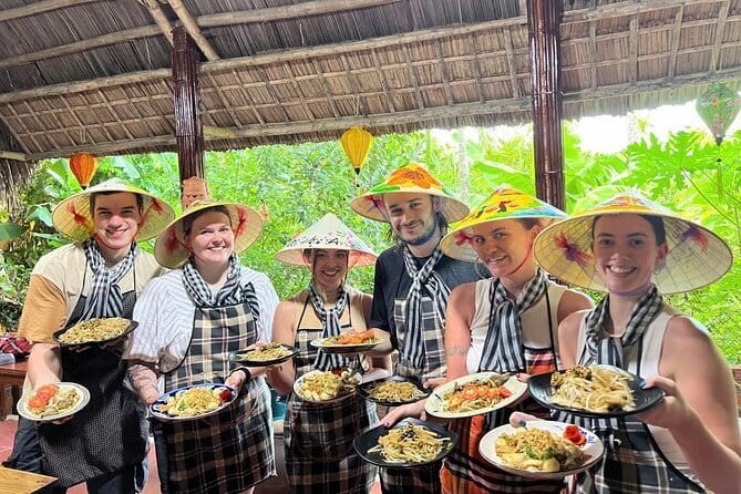 Hoi An Private Cooking Class/Oyster Cooking/Buffaloes Riding - Authenticity and Value
