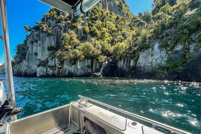 Western Bays Sightseeing Tour from Kinloch Lake Taupo - FAQ