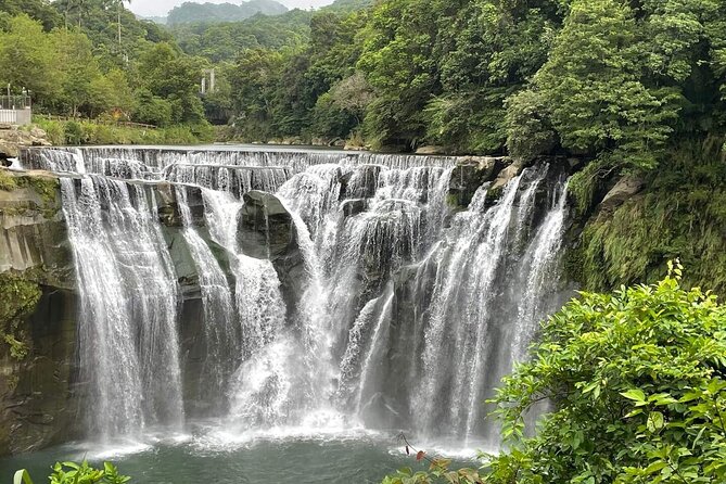 Yehliu, Jiufen & Pingxi Day Tour from Taipei - FAQs