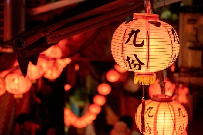 Jiufen, Shifen and Houtong Cat Village Private Tour - What Makes This Tour Stand Out?