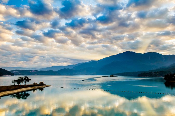 Breathtaking Sun Moon Lake Tour - The Experience Provider: Tourone Travel
