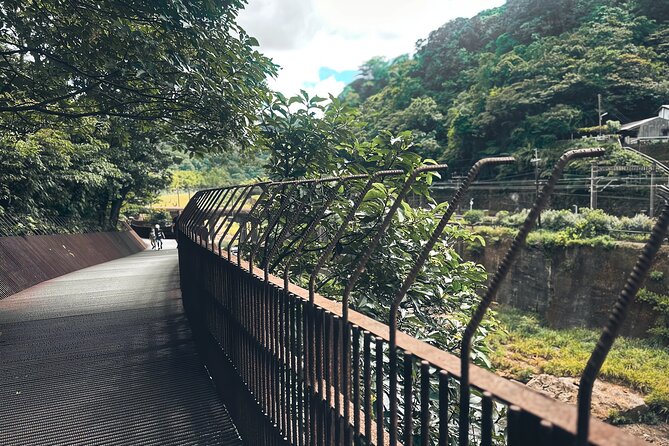 Makang, Mutan, Houtong Cat Village & Sandiaoling Day Tour - FAQs