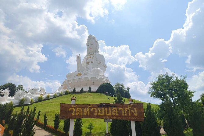 Chiang Rai Day Tour from Chiang Mai Red White and Blue Temples - Exploring the Full Day: A Detailed Look