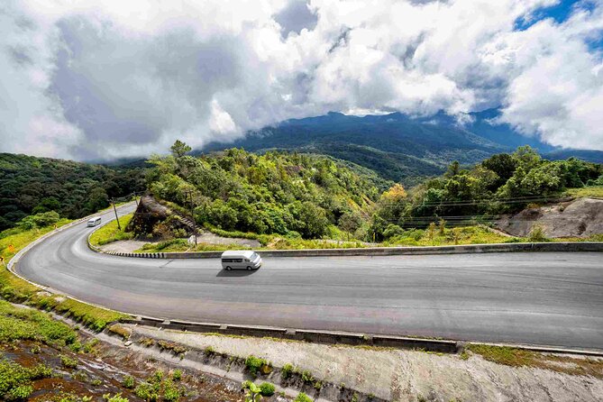 Doi Inthanon Scenic Explorer Waterfalls, Pagodas and Hill Tribes - Discovering the Natural Wonder of Doi Inthanon