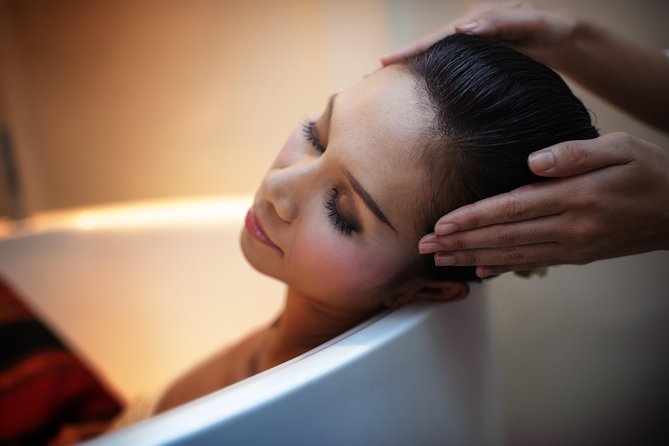 4-Hour Fah Lanna Honeymoon Spa Package for Couples - Who Will Love This Experience?