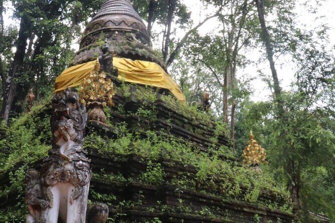 Half Day Morning Wat Pha Lat & Wat Phra That Doi Suthep Tour - FAQ
