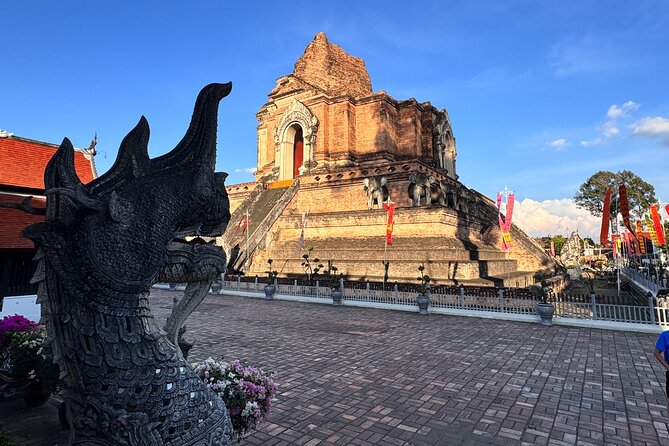 Chiangmai Temple And City Walking Tour with ex monk Part 1 - In-Depth Look at the Chiangmai Temple and City Walking Tour