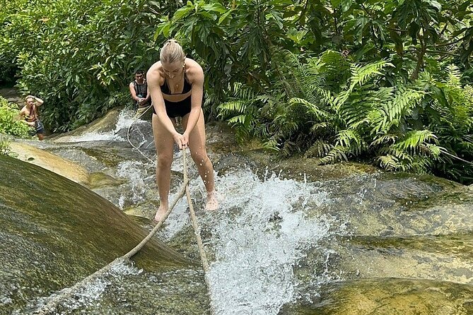 7 Hour Sticky Waterfall and Zipline Adventure - The Lunch Experience: Tasting Authentic Thai Flavors