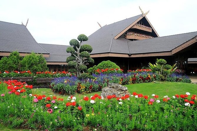 Full Day Group Tour in Chiang Rai - Key Points