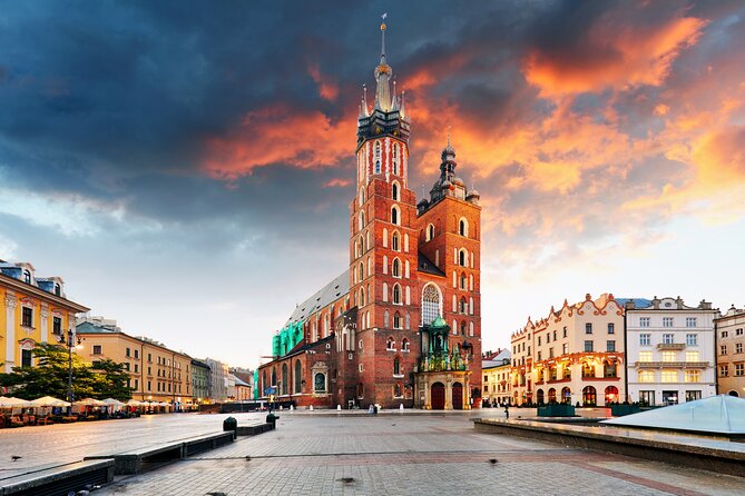 Small-group Rynek Underground Museum Guided Tour in Krakow - Authenticity and Educational Value