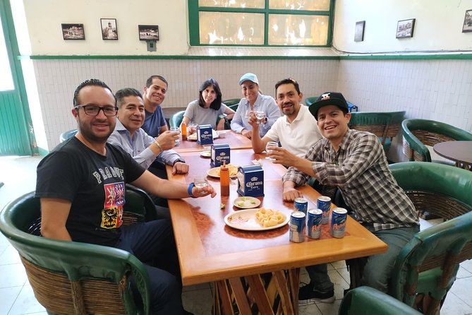 Bar Crawl in Guadalajara downtown - The Guide: Knowledge and Personality Matter