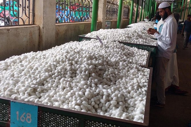 Story of Mysore Silk tour from Bangalore to experience Silk Weaving & Palace - Practical Tips for a Smooth Day