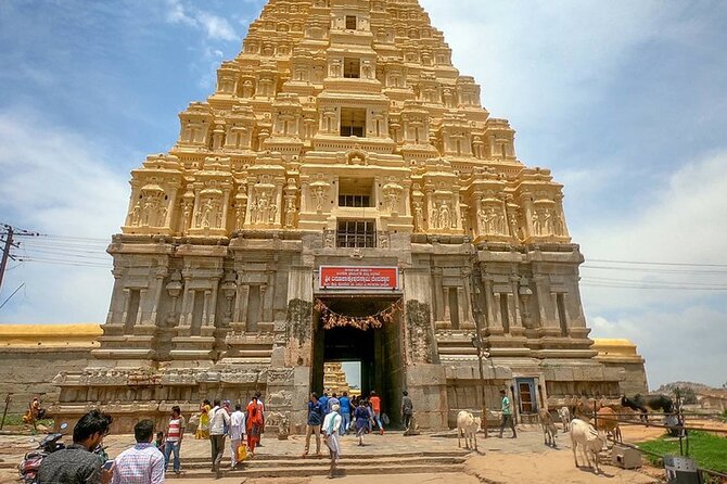 12 Day The Southern Feast, Karnataka and Goa Private Guided Tour - Day 4: Jain Heritage and Hoysala Temples