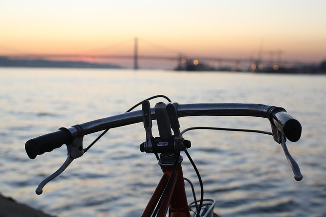 Vintage Bikes Tour - Vintage Bikes and Belém Pastries