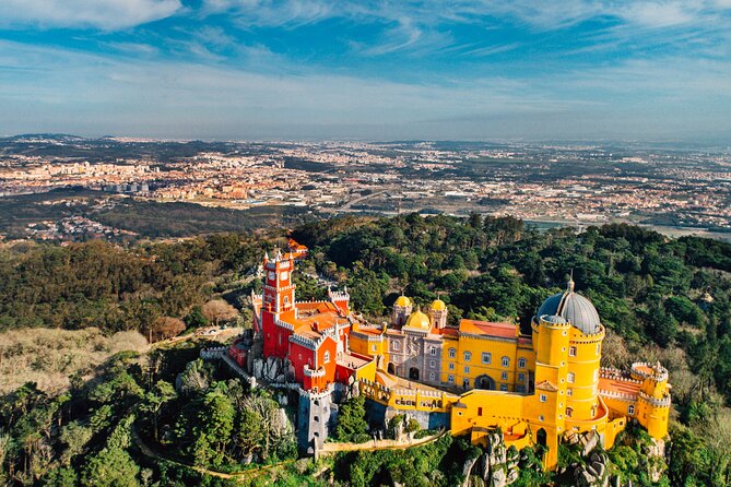 Lisbon: Sintra, Pena Palace, Nazaré & Fátima Small Group Tour - Frequently Asked Questions