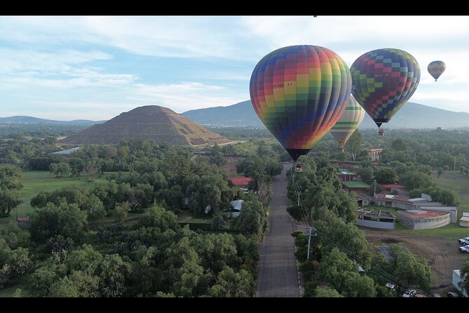 Balloon Ride with Breakfast in Cave from CDMX - The Sum Up