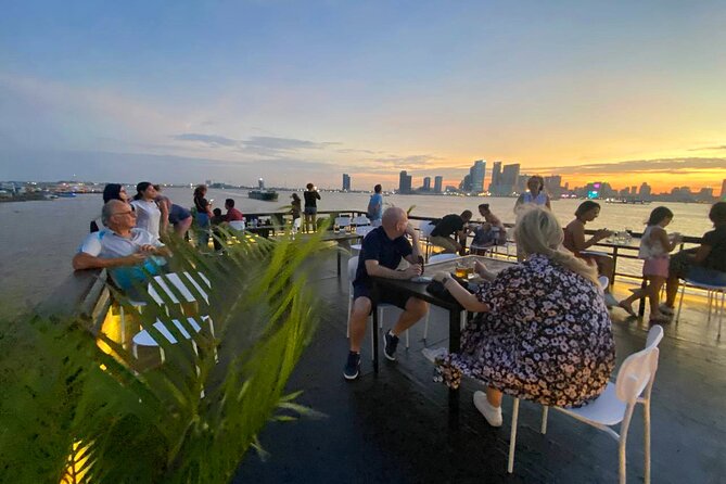 Sunset Cruise: Best view on 3 floors boat & English speak guide - Itinerary Breakdown