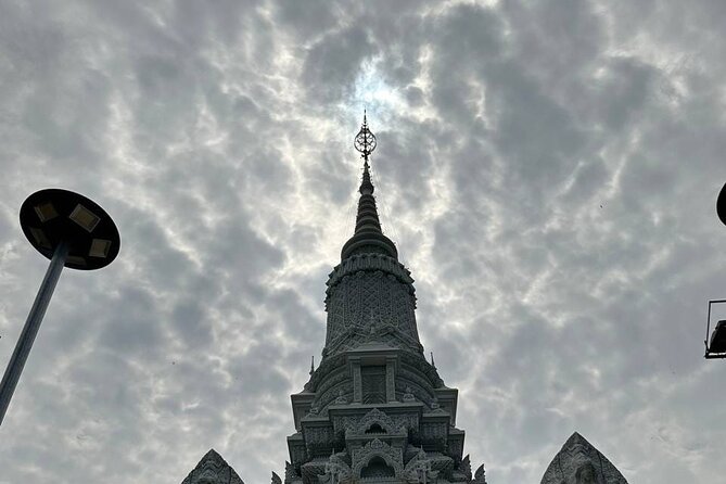 Oudong Mountain History and Pagoda Tour - Key Points