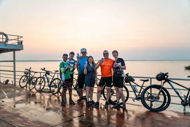 Phnom Penh to Silk Island Sunset Bike Tour/ E-Bike or Tuk Tuk - Exploring the Phnom Penh to Silk Island Sunset Bike Tour: An Authentic Cambodian Adventure