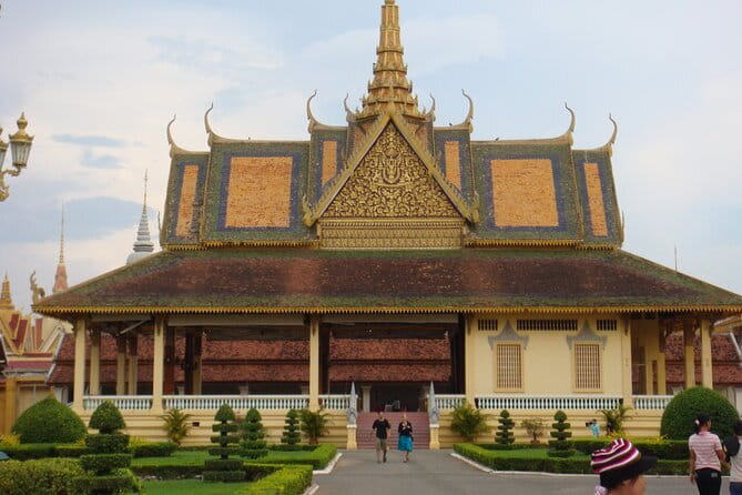 Full Day Tour In Phnom Penh City - The Itinerary: From Dark History to Cultural Gems