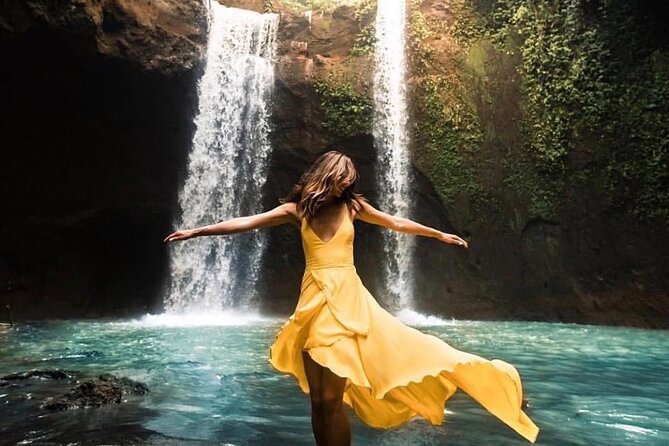 Full Day Private Tour in Ubud with Temple and Waterfalls - Key Points
