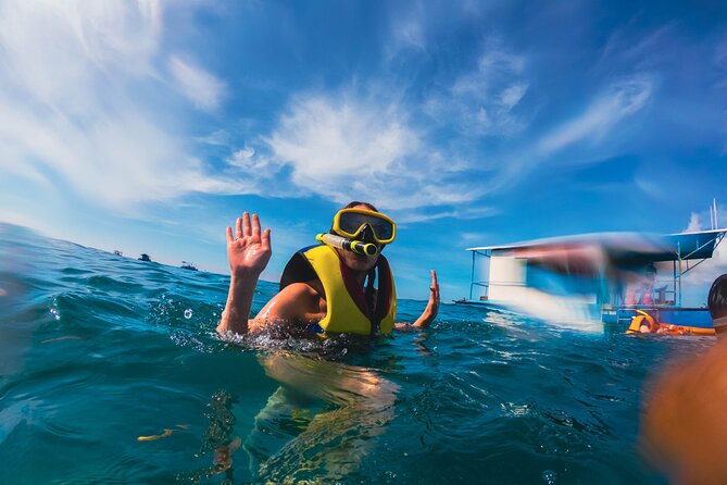 Bali Lembongan Island Beach Club Day Trip - Returning to Bali: The Sunset Catamaran