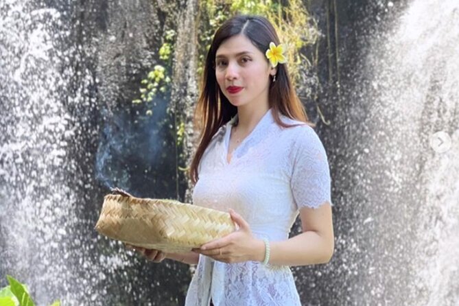Taman Beji Griya Waterfall Tranquil Purification Ceremony - A Deep Dive into the Experience
