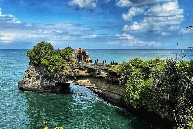 Tanah Lot, Jatiluwih Rice Terrace and Waterfall Day Tour - Explore Bali’s Iconic Landmarks with the Tanah Lot, Jatiluwih Rice Terrace & Waterfall Day Tour