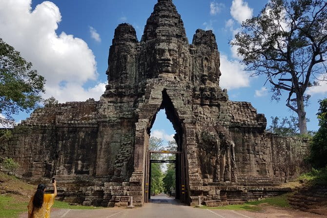 1 day special Tour: Angkor Wat,Bayon,Ta Prohm, Bantey srei and Beng Mealea - Authentic Insights from Reviewers