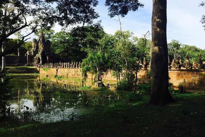 A Day Angkor Park Tours - Private English Speaking Tour Guide - A Closer Look at the Itinerary and Experience