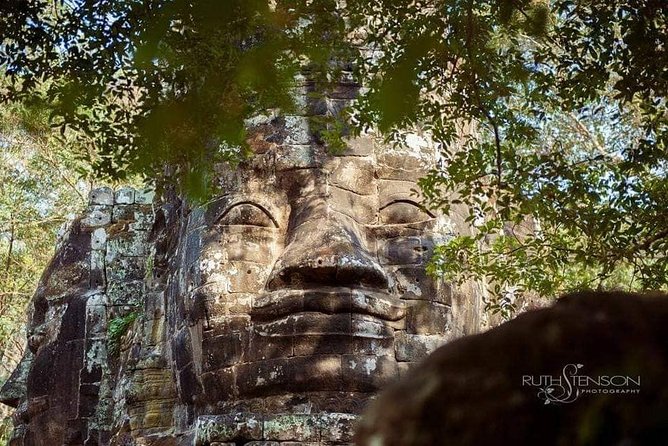 Angkor Wat Sunrise Tour with Small - Group and Guide tours - A Closer Look at What You’ll Experience