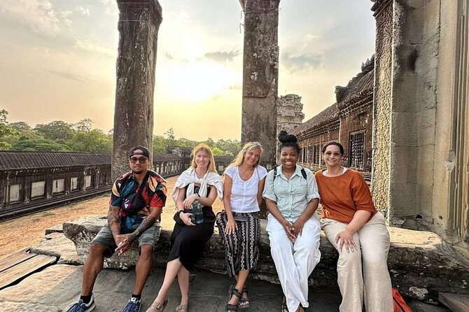 Angkor Thom Ta Prohm and Sunset in Angkor Wat Golden Hour Tour - Who Should Consider This Tour?