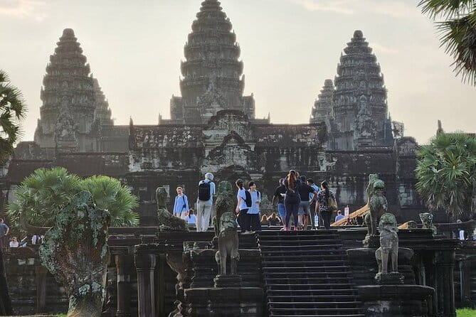 Amazing Sun Rise at Angkor Wat With Tour Guide - Who This Tour Is Perfect For