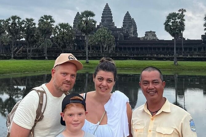 Private Day Trip to Angkor Temples with Expert Guide - Key Points
