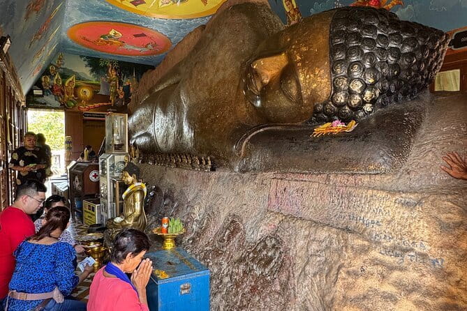 Siem Reap to Phnom Kulen: Waterfalls & 1000 Lingas Tour - Lunch and Return Journey