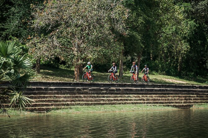 Siem Reap: Angkor Sunrise Tour by Bike with Breakfast & Lunch - The Detailed Itinerary: What to Expect