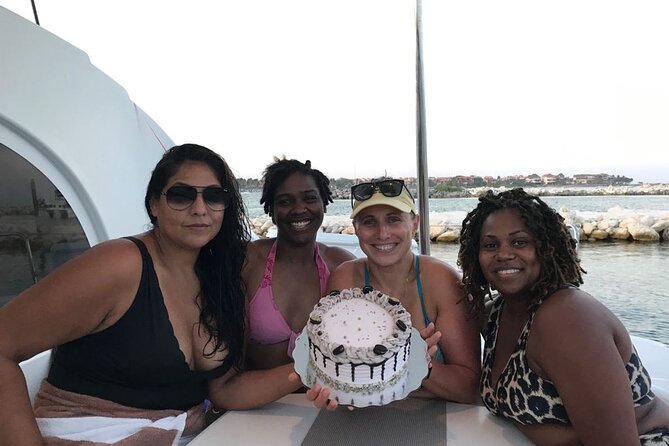 4H Lux 40' Catamaran All-Inclusive in Tulum and Playa del Carmen. - Key Points