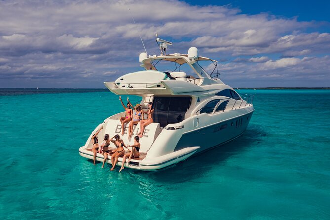 All inclusive Tulum: 4 hours Luxury Yacht 58' Azimut - In The Sum Up