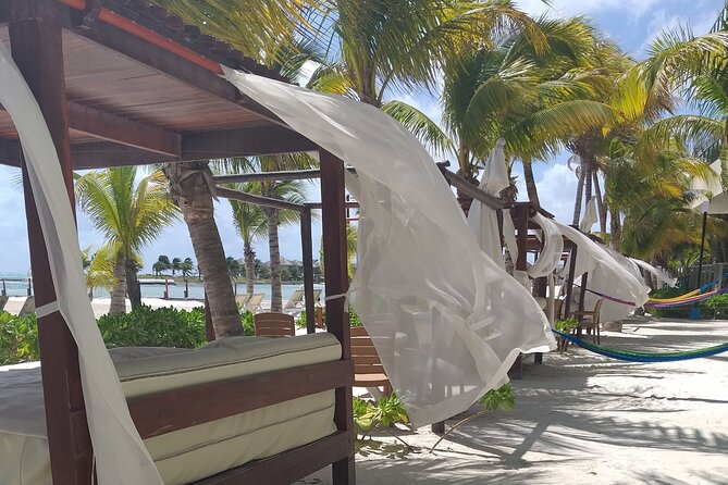 Beach Club tour with beautiful views of the Caribbean Sea. Transport included - Breakdown of the Itinerary