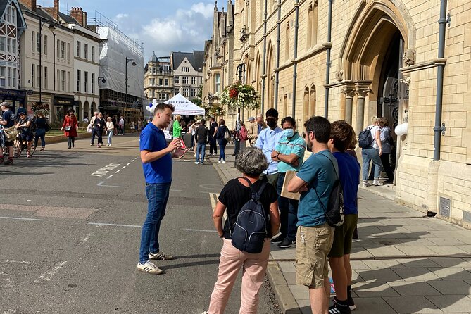 Oxford | Alumni-Led Walking & Punting Tour w/opt New College - Who Will Love This Tour?