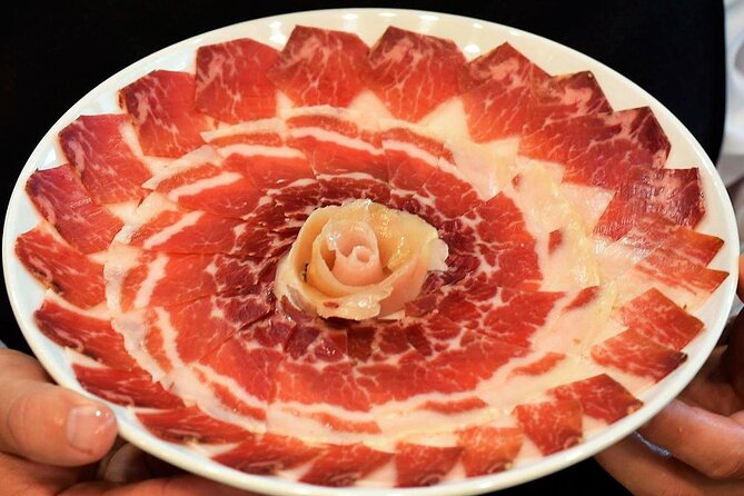 Grotto of Wonders and Ham Museum in Aracena - Analyzing the Value