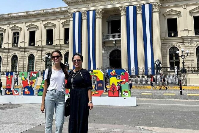 Private San Salvador city tour - History, Streetfood & Local Life - Key Points