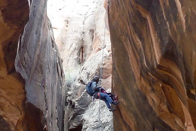 Moab Rappeling Adventure: Medieval Chamber Slot Canyon - Exploring Moab’s Rappelling Adventure: Medieval Chamber Slot Canyon