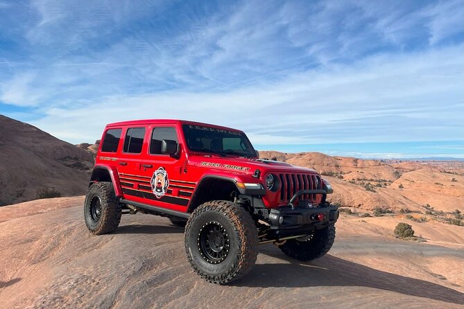 Follow Along and Ride Along Off Road Jeep Tours in Moab Utah - Key Points