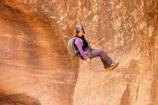 Discover Moab Rappelling on a Private Canyoneering Adventure - What Makes This Tour Stand Out?